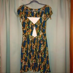 ~ Free People ~ keyhole floral sundress 👗🌸🌺🌼